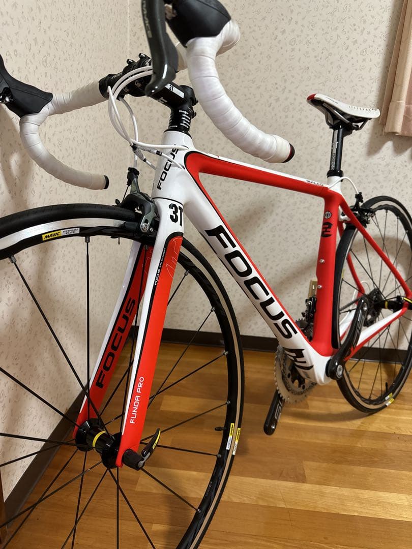 FOCUS Izalco Pro1.0 2回乗車、落車、傷なし
