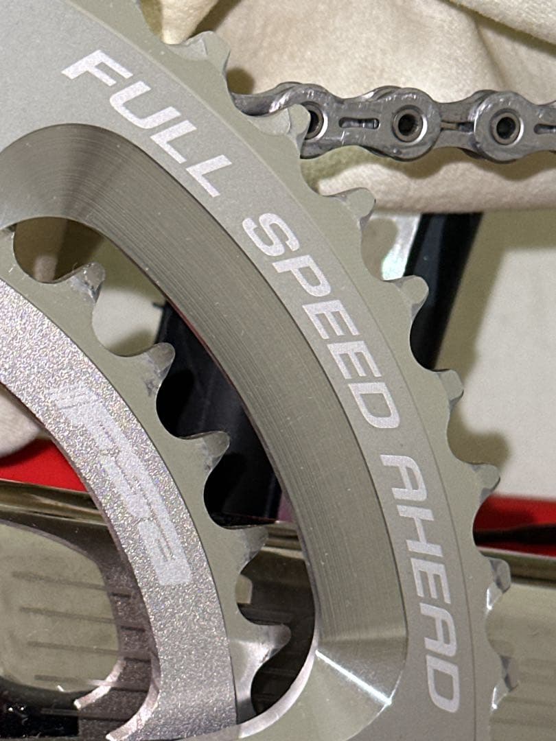 FOCUS Izalco Pro1.0 2回乗車、落車、傷なし