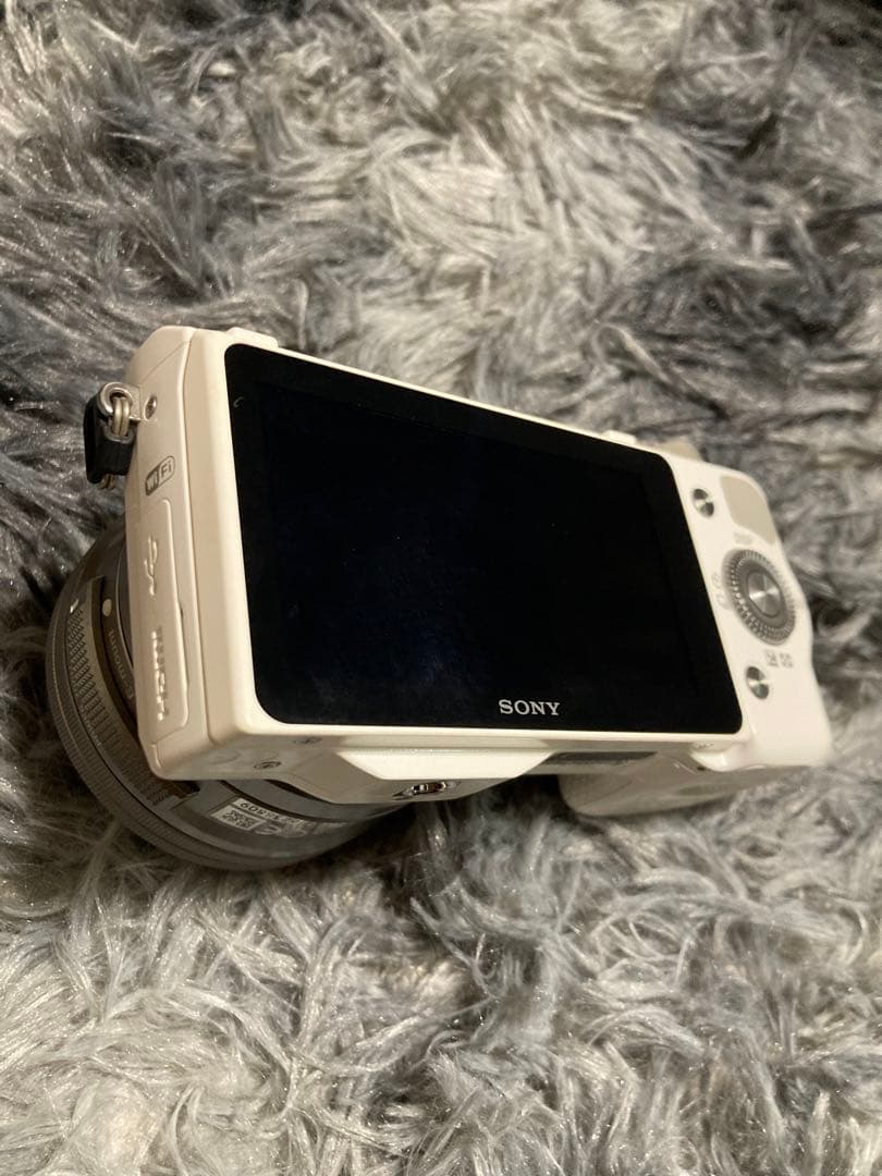 SONY α NEX-5R デジカメ　ホワイト