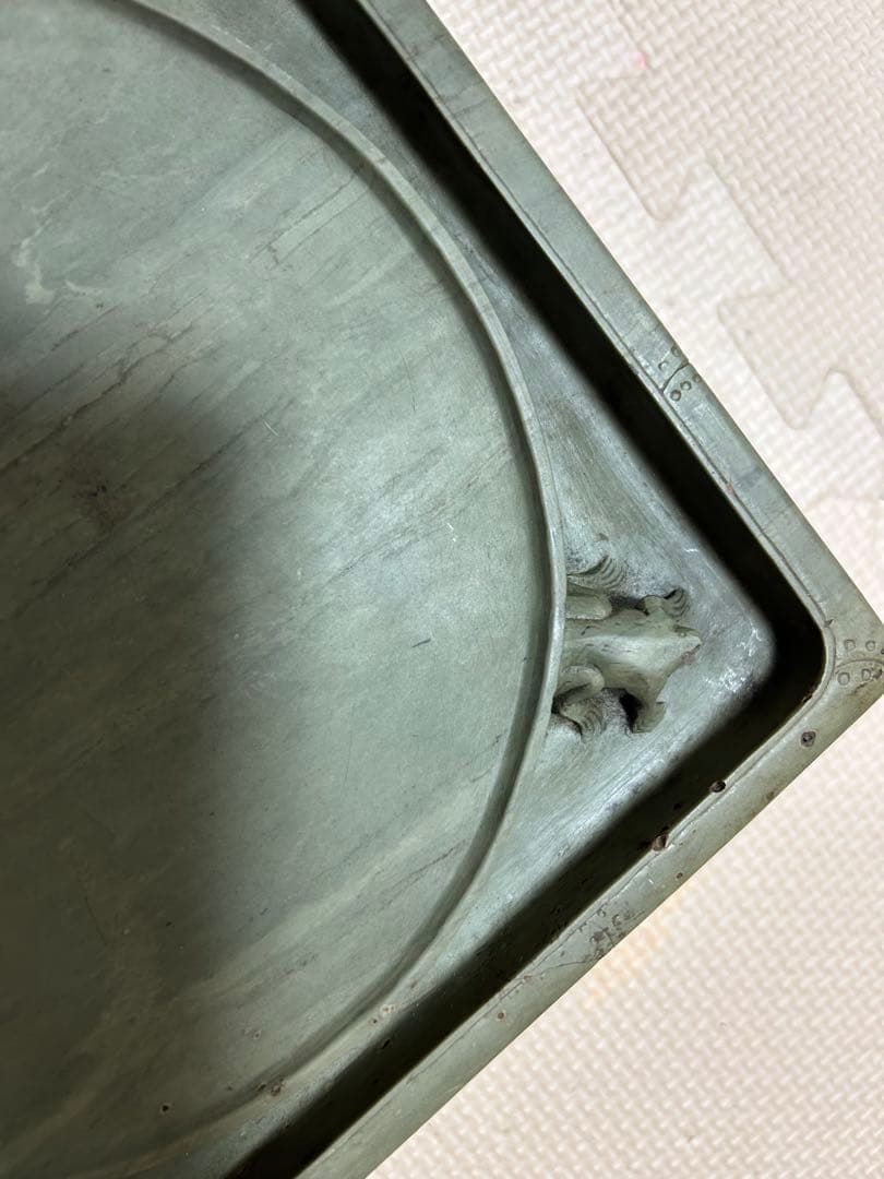 [極上品] 中国 古硯　清時代【費丹旭】在銘/緑端渓硯　蛙図　細密彫刻　書道具