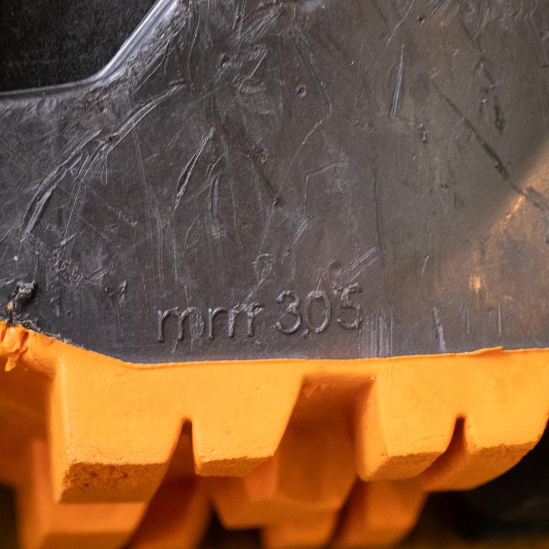 【値下げ】SCARPA　F1　27.5cm