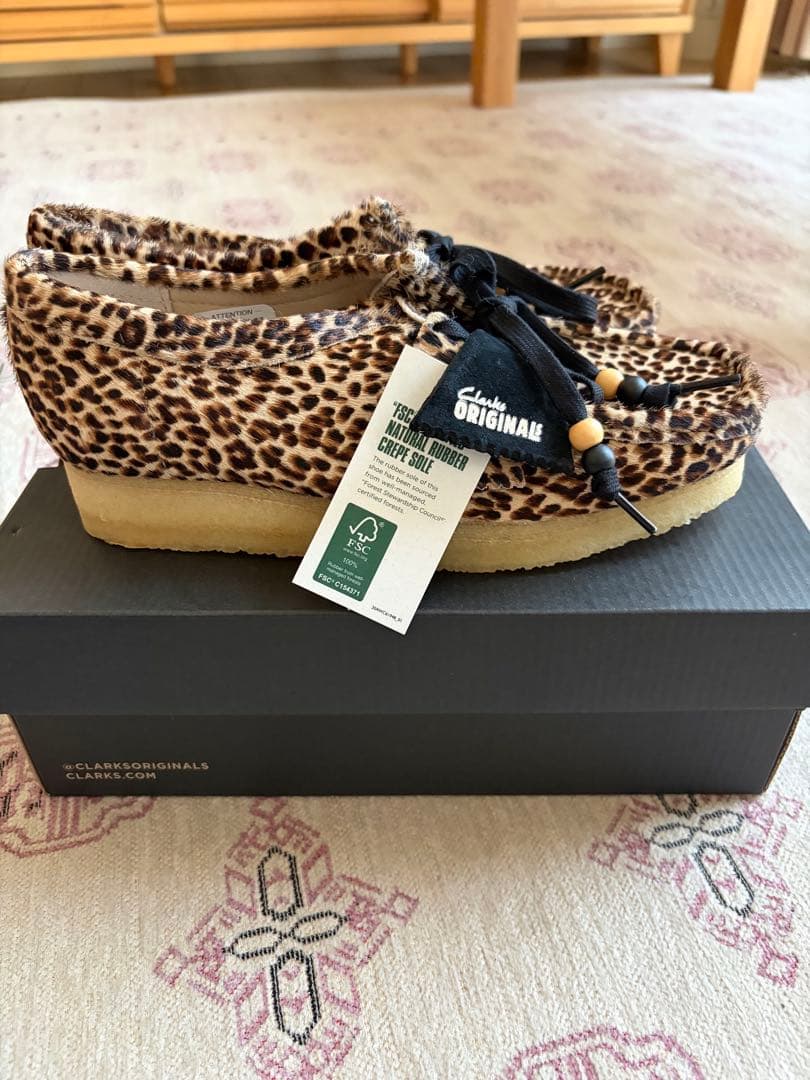 CLARKS/クラークス wallabee leopard framework
