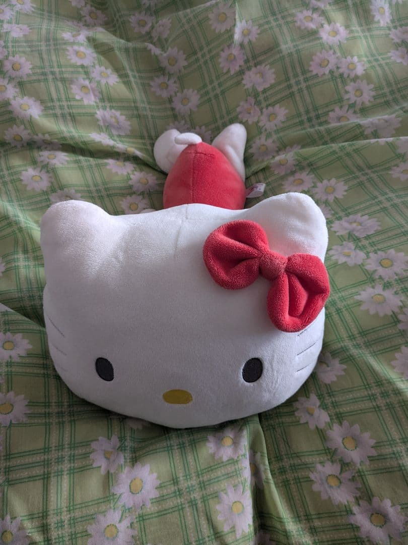 ハローキティ ぬいぐるみ　クッション・抱きまくら