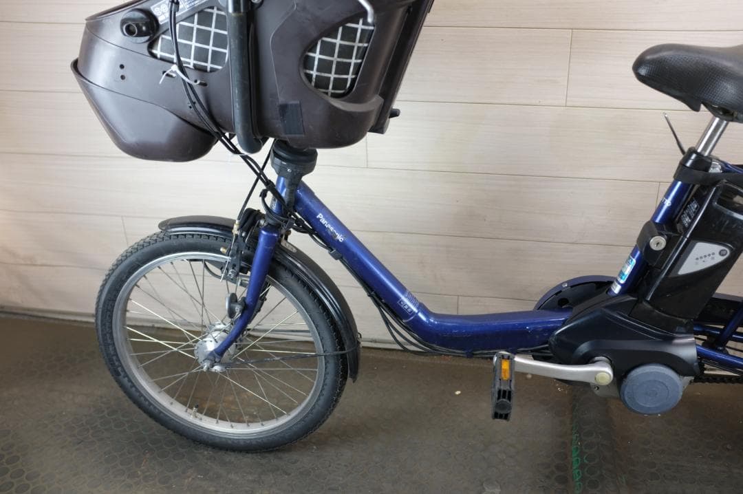 パナソニック　ギュット　20インチ　3段　8.9Ah（5点灯）充電器あり