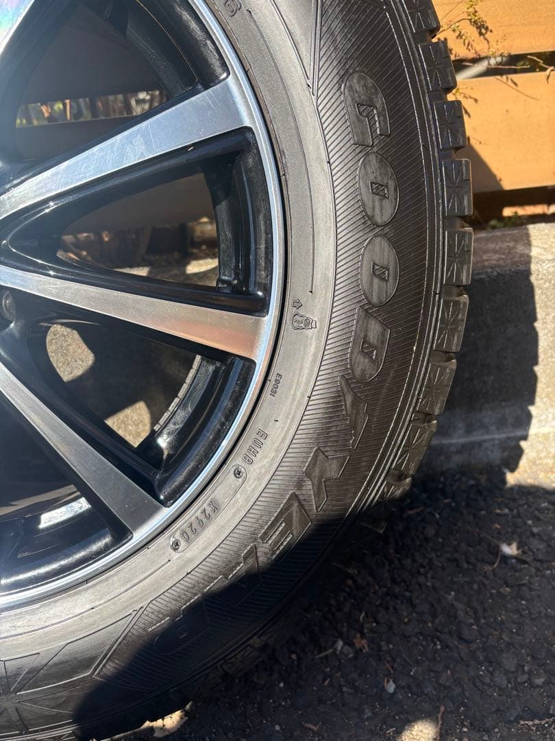 スタッドレスタイヤ16インチ ホイール4本セット