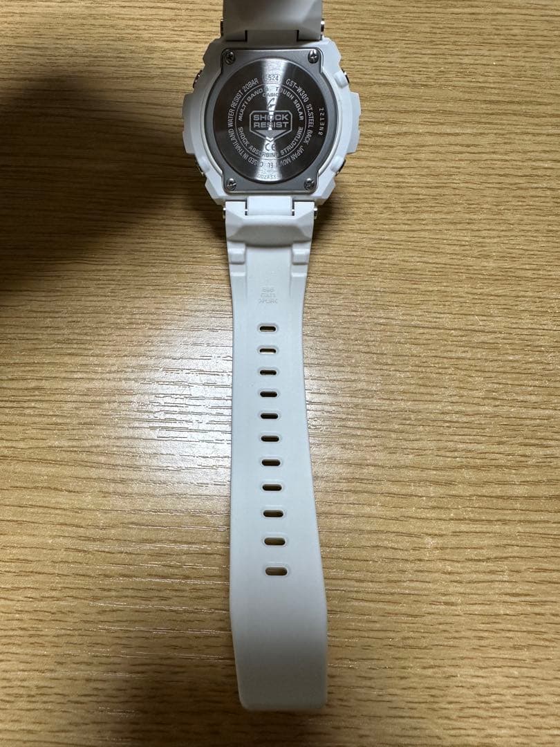 美品 G-SHOCK GST-W300-7AJF G-STEEL 白 電波