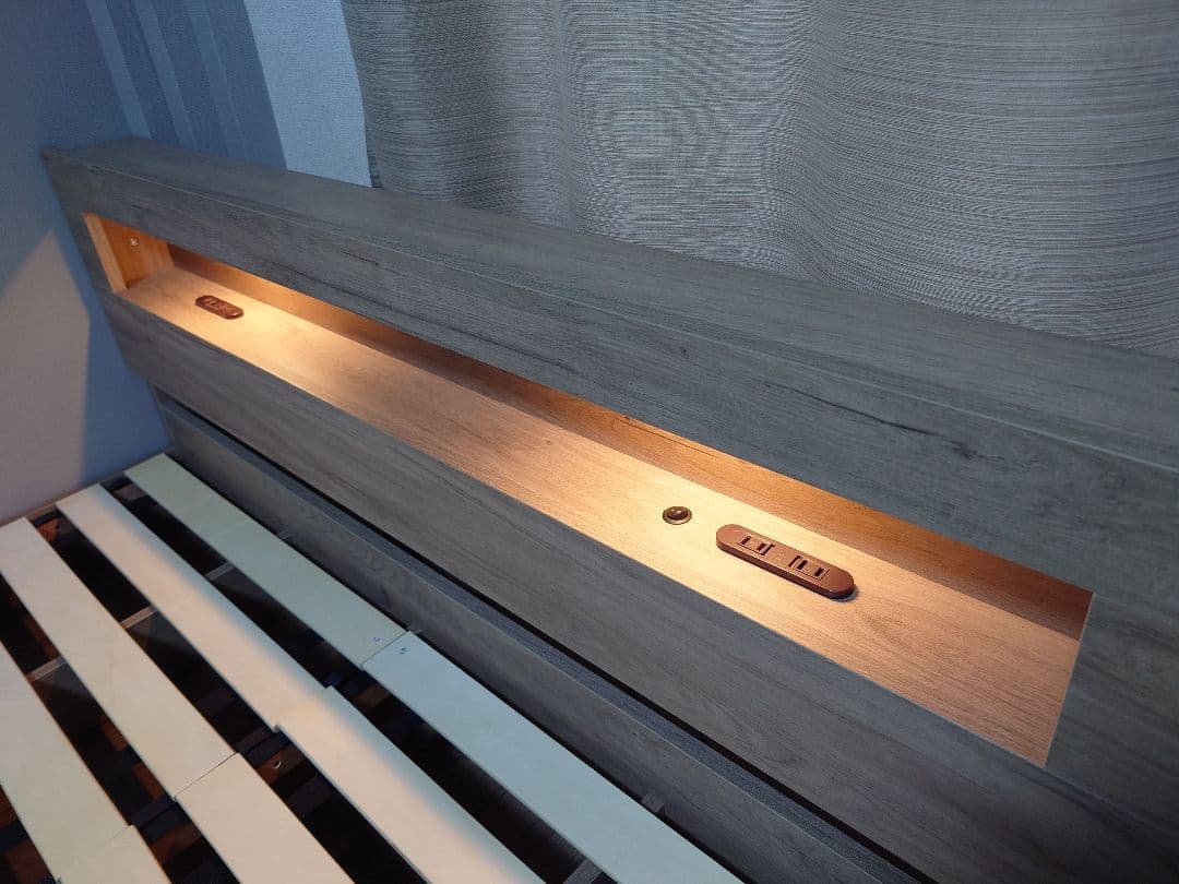 [中古品]RASIK CONCASA ダブルサイズ ローベッドフレーム