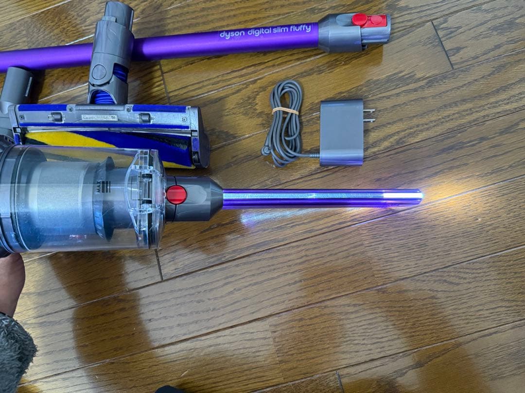 期間限定値下げ中 V12 SV18 ダイソンスティッククリーナー　完動良品