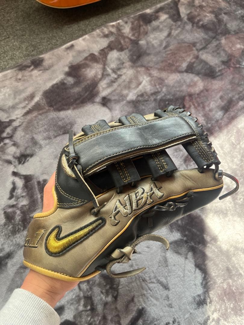 NIKE外野用硬式グラブ