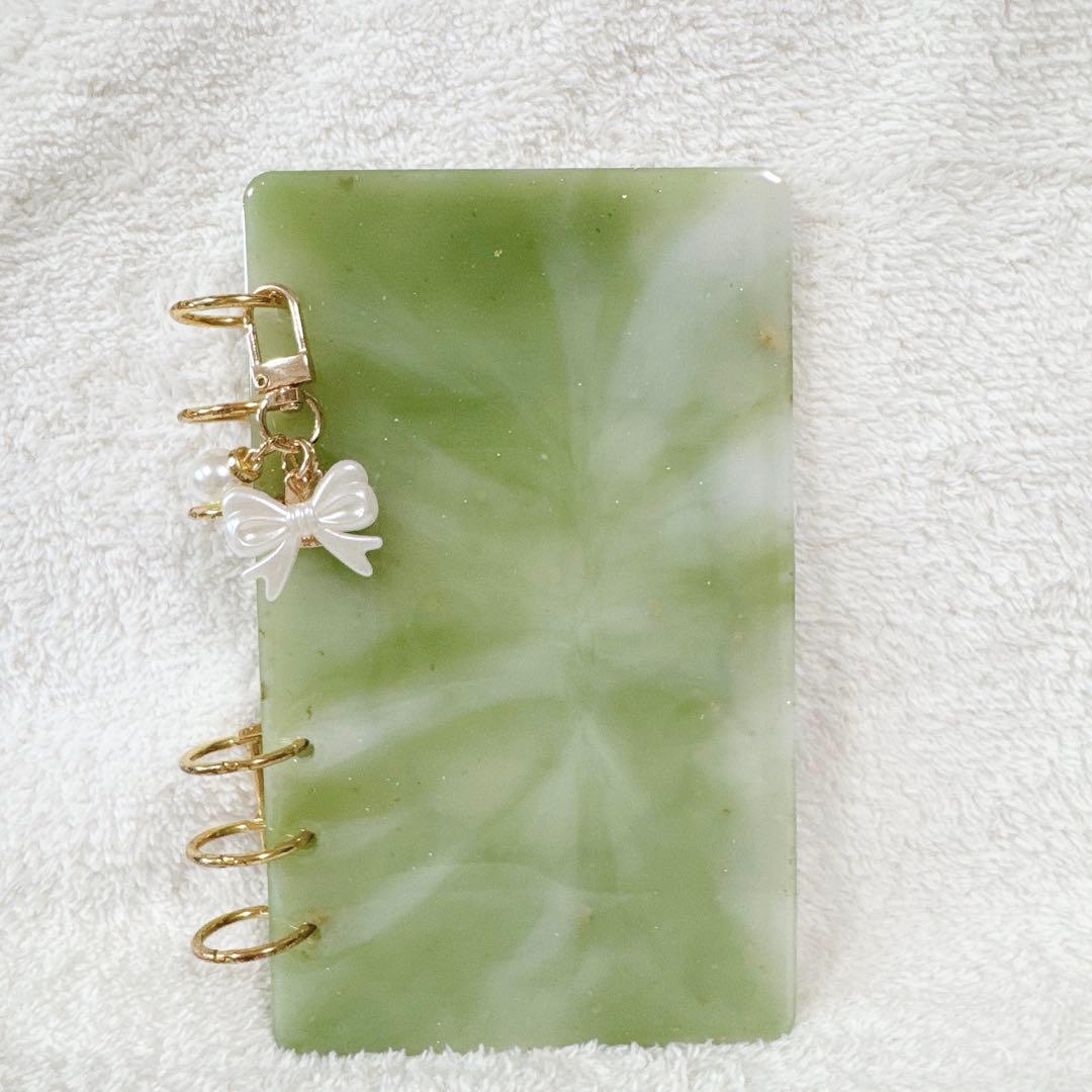 【ゆう】レジンバインダーNo.37 グリーン×ホワイト