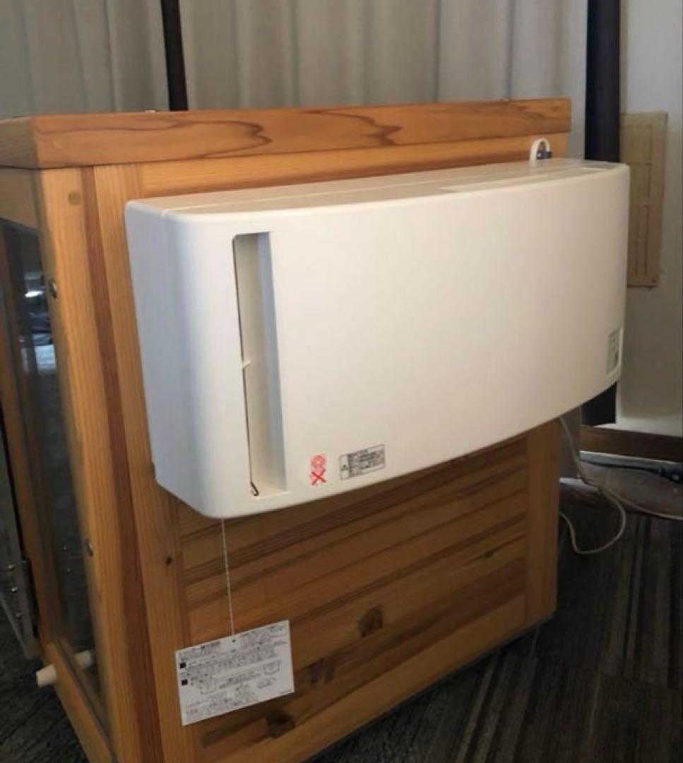 【外観内観は美品】◆咬み傷有り◆防音ケージ　キャスター付き　犬小屋製作工房k