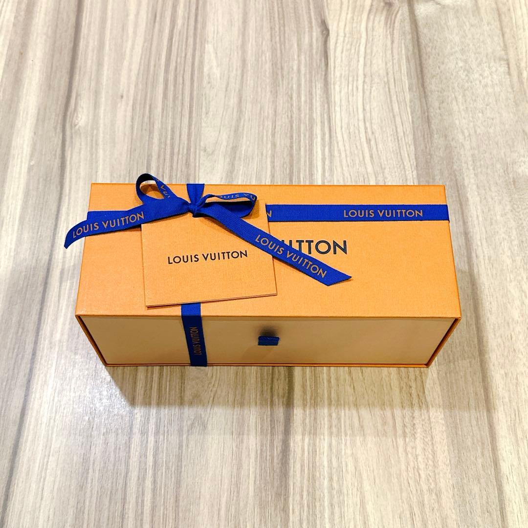 新品　完売品　ルイヴィトン　村上隆　サングラスポーチ GM モノグラムチェリー