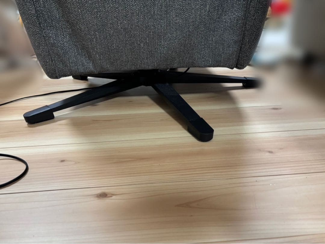 ニトリ 電動リクライニングパーソナルチェア 1人掛け 布張り グレー