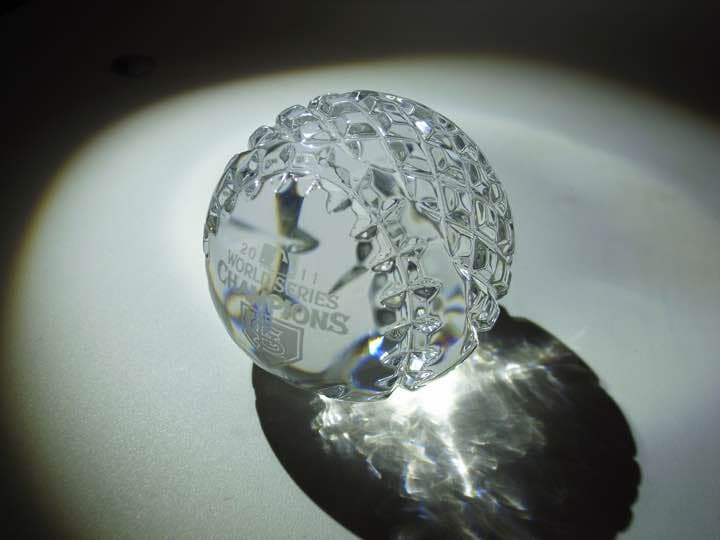 カージナルス・2011メジャーリーグ優勝記念クリスタル（社製）