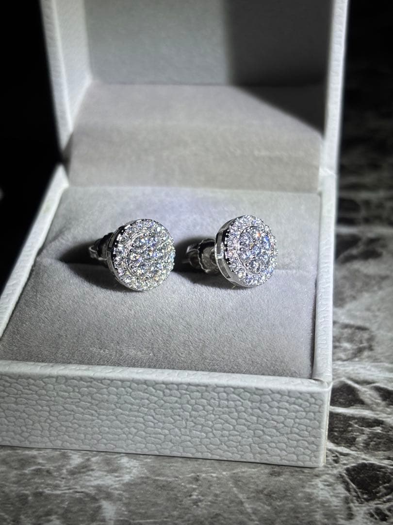 モアサナイト 10mm 丸型 両耳ピアス イヤリング