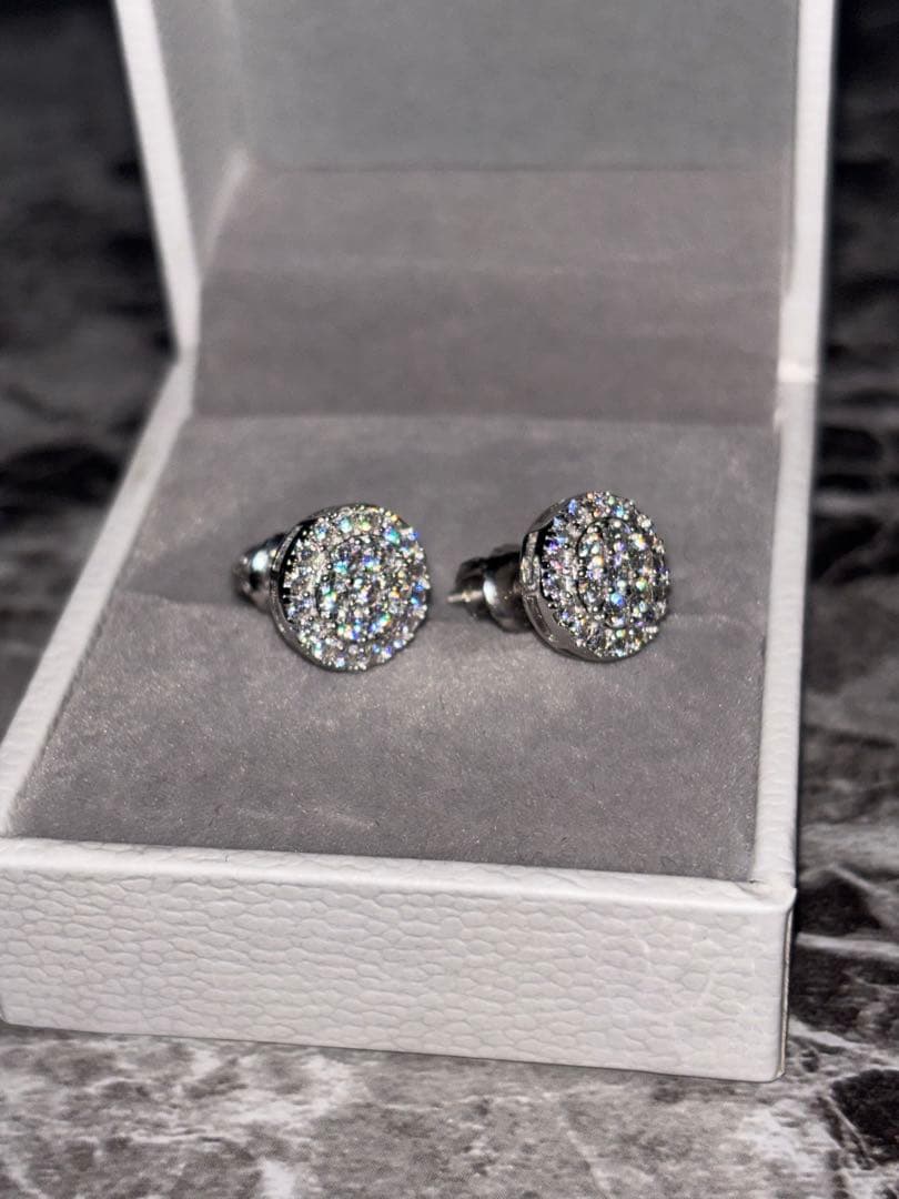 モアサナイト 10mm 丸型 両耳ピアス イヤリング