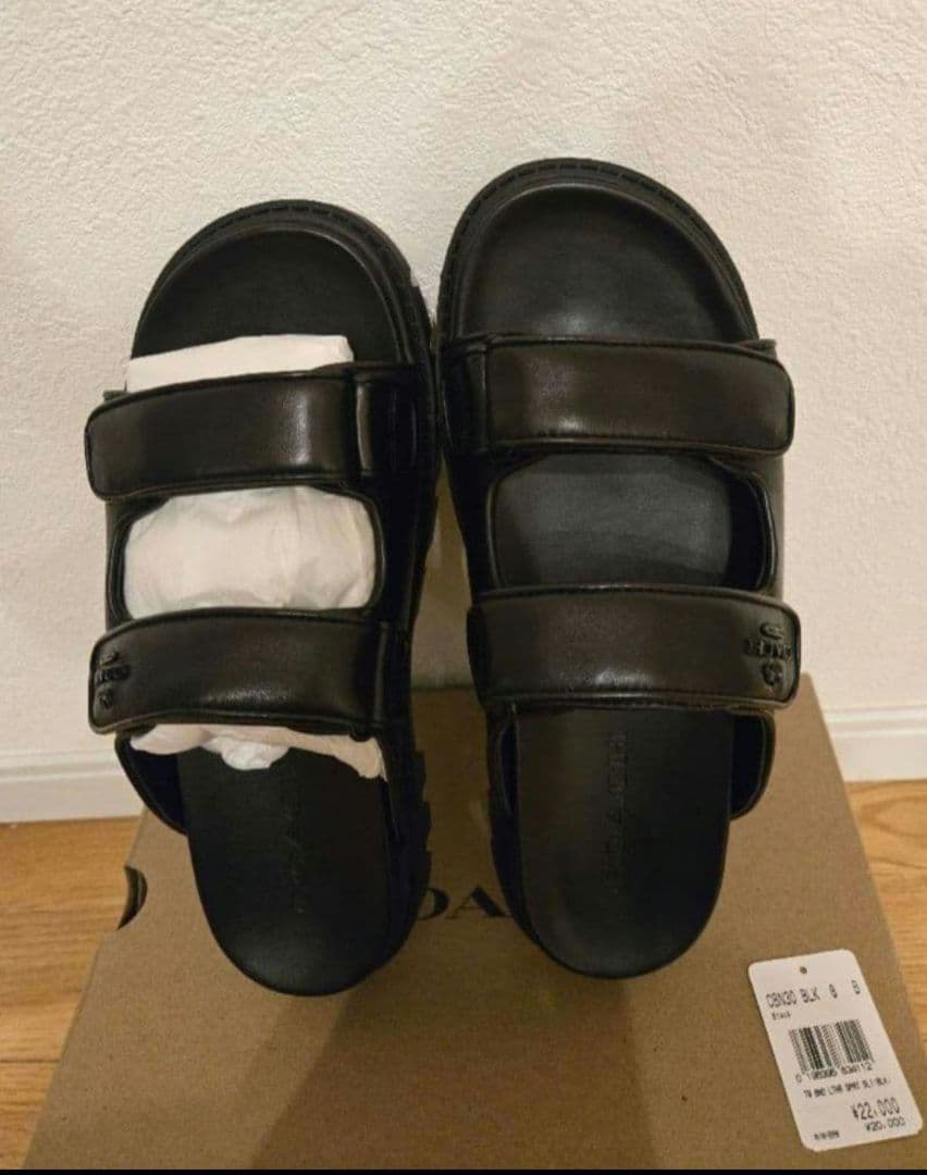 COACH ブラック ツーバンドサンダル