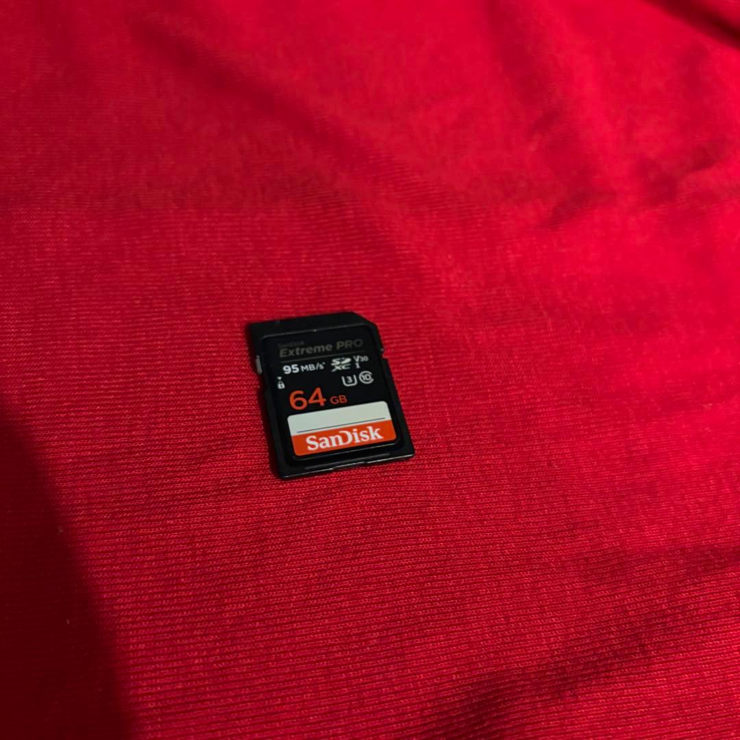 Canon EOS KISS M レンズキット