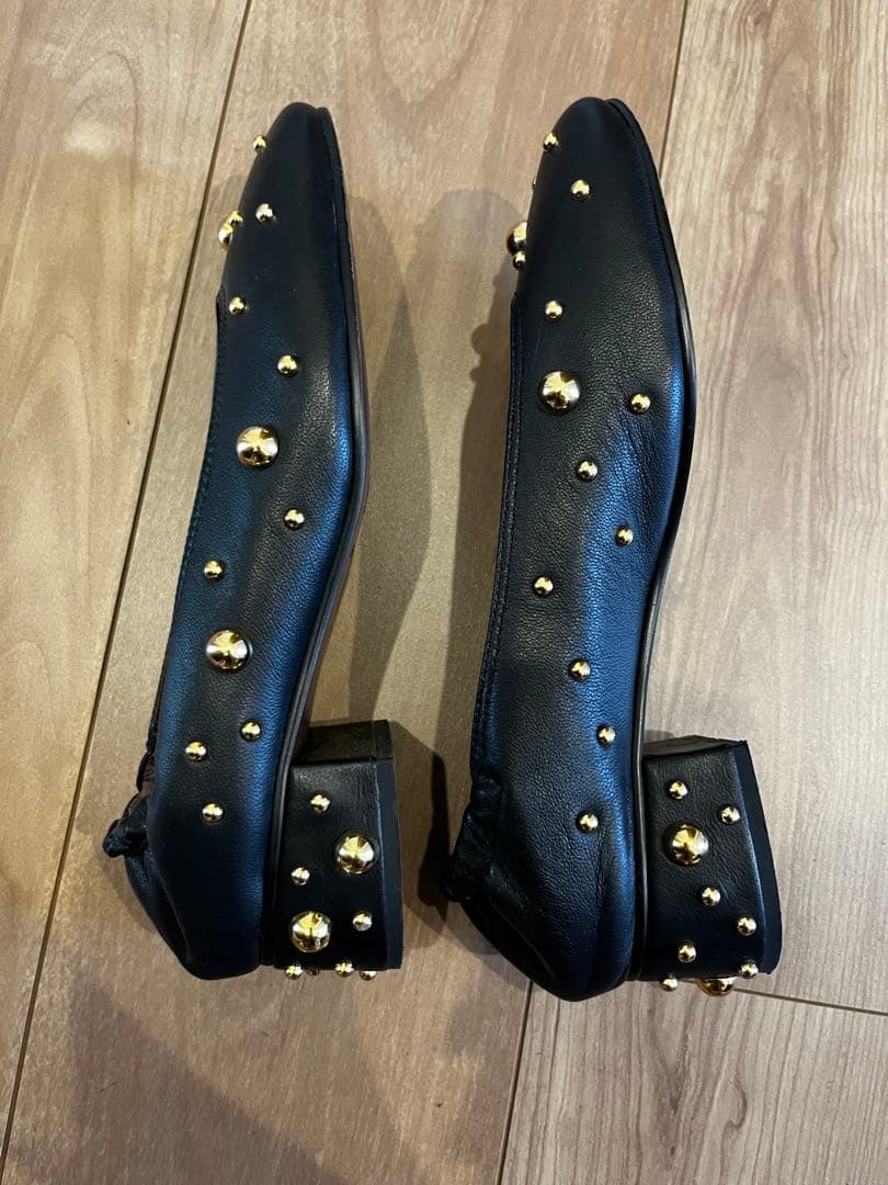 シーバイクロエ　スタッズシューズ