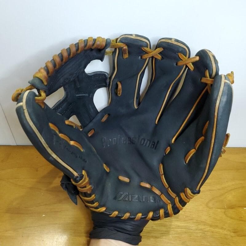 ミズノ 松井秀喜モデル ゴジラ型ウェブ Mラベル 児童用 外野用 軟式グローブ