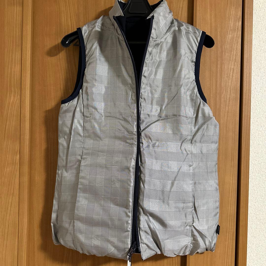 23区ゴルフ リバーシブル　ダウンベスト