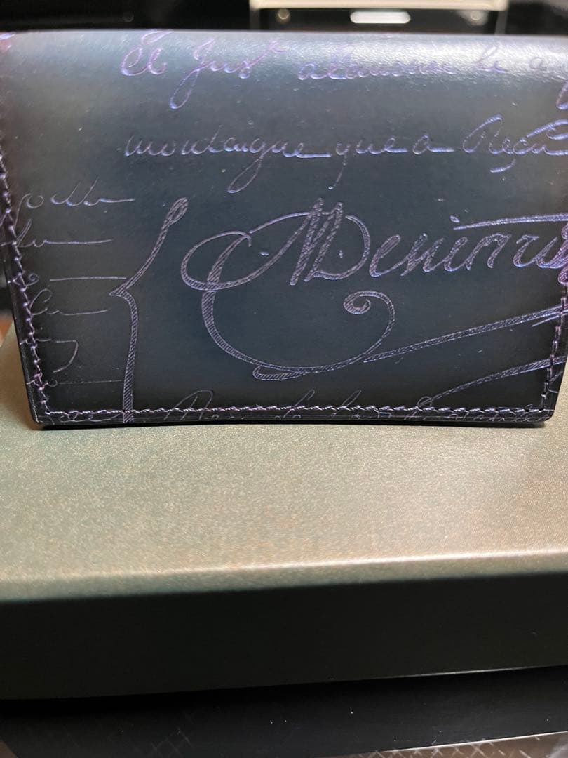 希少Berluti 名刺入れ アメジストパティーヌ