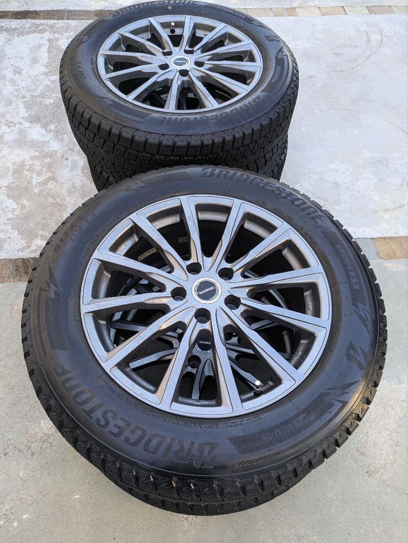 【ゆき】ブリヂストン　BLIZZAK　DM-V3　235/60R18