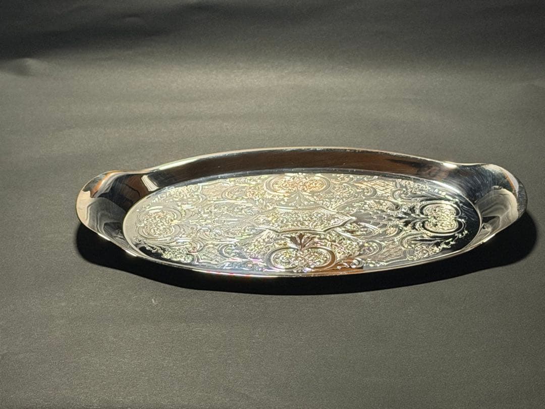 【貴重品】マッピン&ウェッブ　装飾彫刻の楕円形トレー