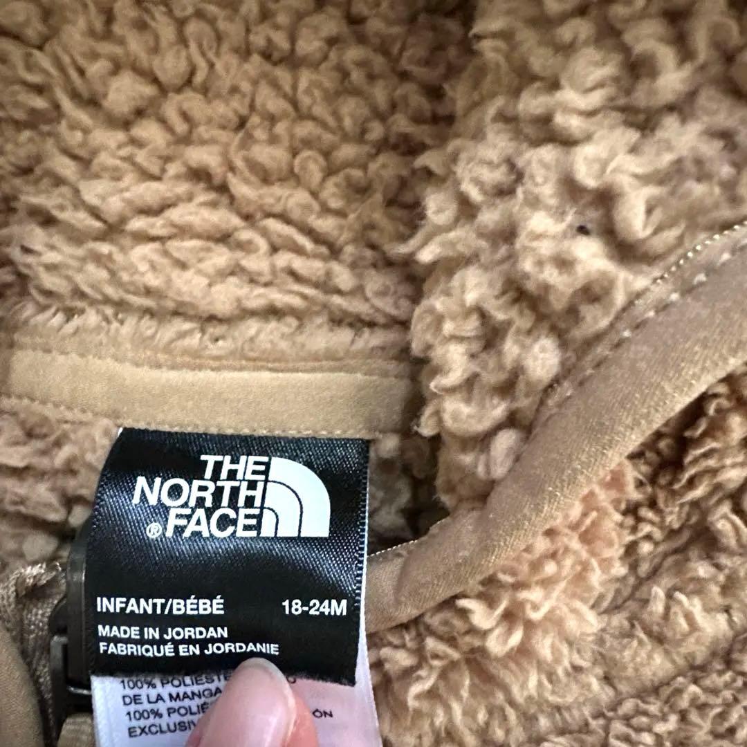 週末値下げTHE NORTH FACE ベージュロンパース 18〜24M