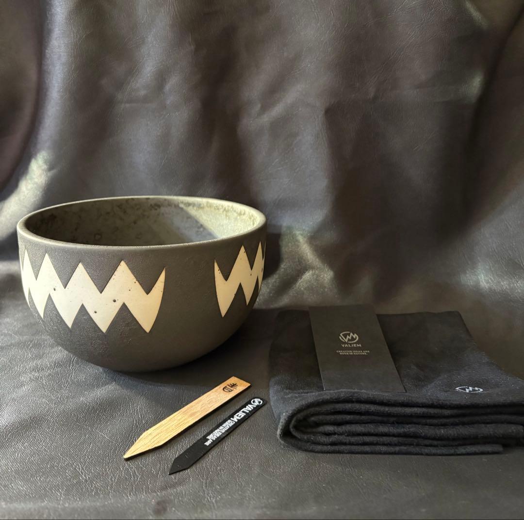 鉢・プランター VALIEM MONSTER MOUTH ASURA BOWL L