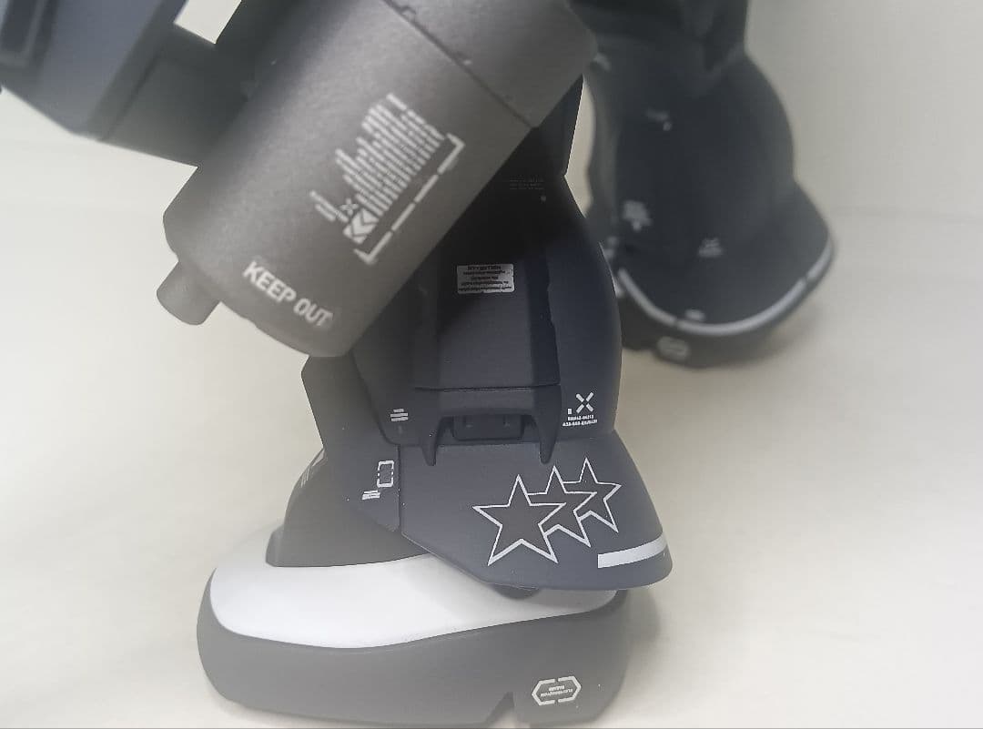 HGグフカスタム黒い三連星仕様