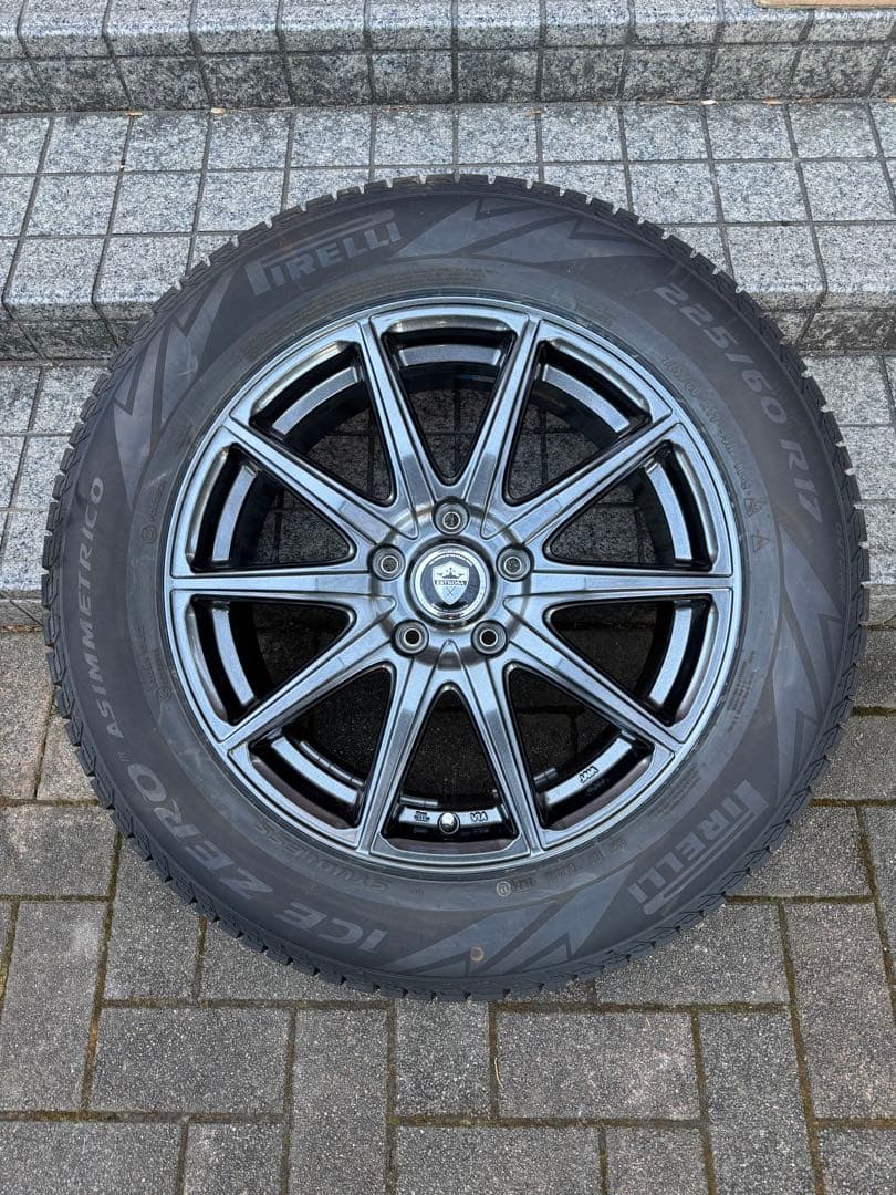 フォレスターSK5 スタッドレスタイヤホイールセット 225/60R17
