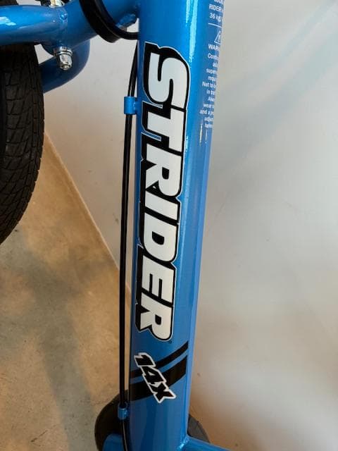 サ*ラ様 ストライダー 14x 14インチ 本体 日本正規品