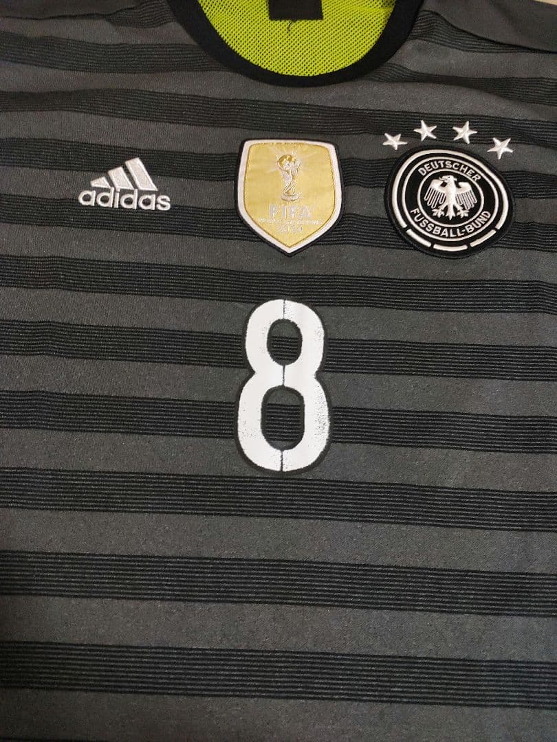 【正規品】ドイツ代表　エジル　ユニフォーム　リバーシブル