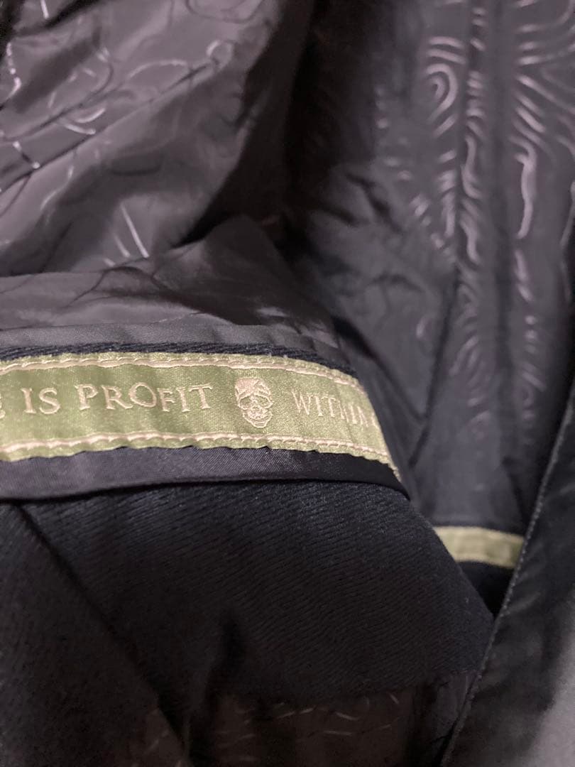 BURTON （バートン）×UNDEFEATED × Alphaのコラボウェア