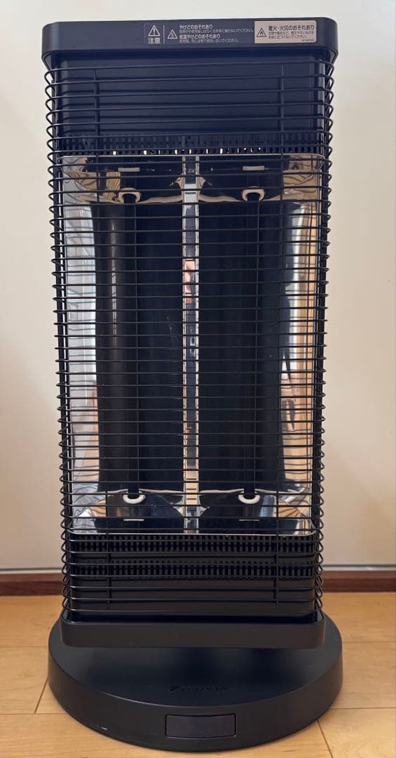 ダイキンDAIKINセラムヒート遠赤外線暖房機2020年製