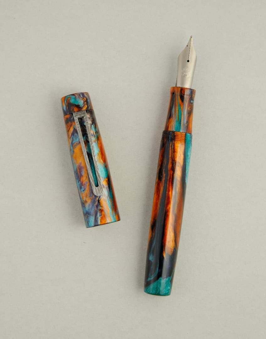 Atelier Lusso 万年筆 8号チタンFニブ（ウェーバリー加工）