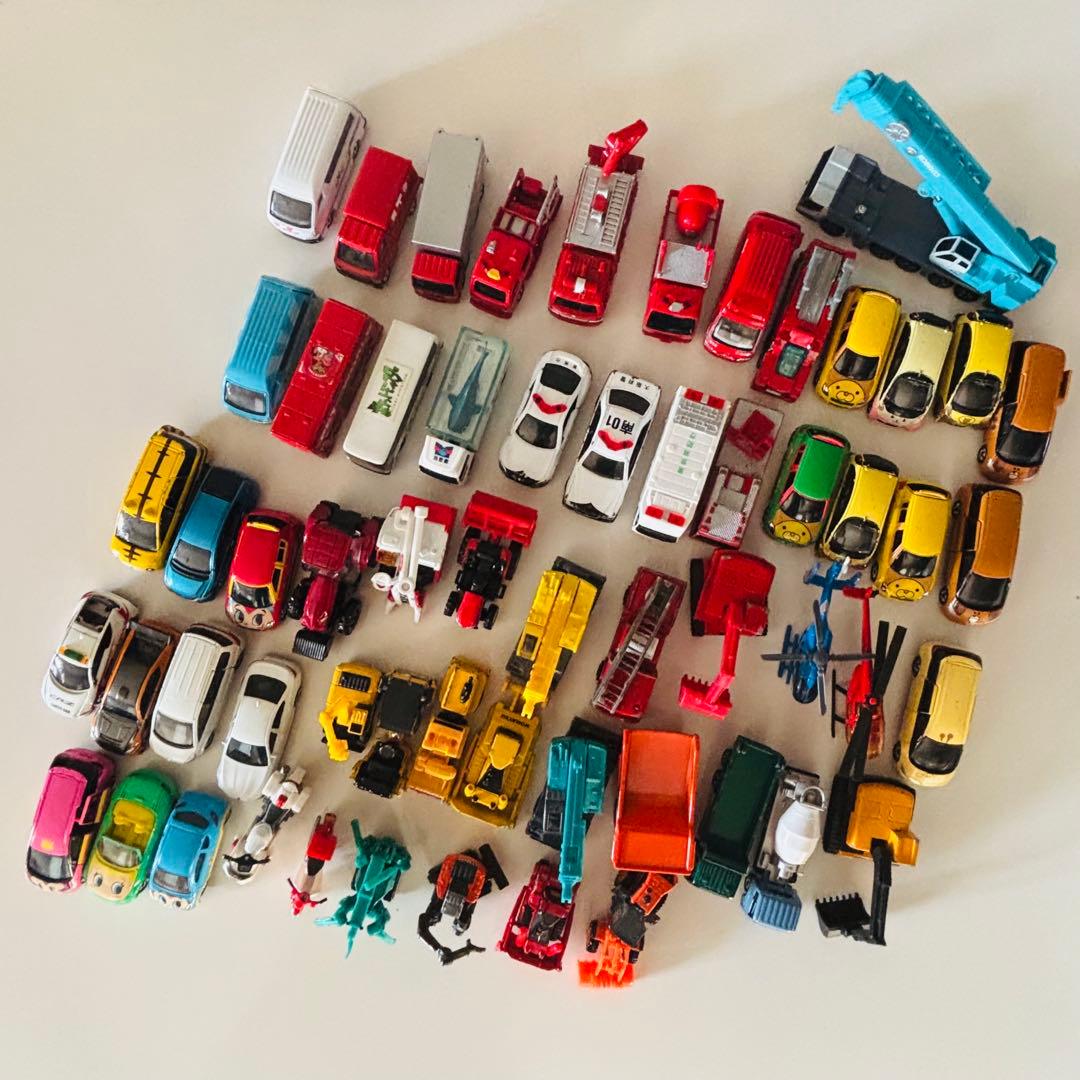 トミカ働く車、建設車両、 ミスドキャラクターcar その他セット　60台