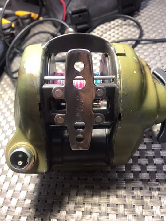 ダイワ☆電動リール☆特注カモフラカラー