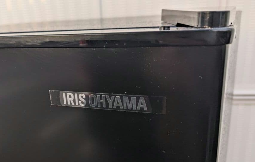 ★2023年製 美品 黒がシブいっ♫ 冷凍冷蔵庫 アイリスオーヤマ 142L