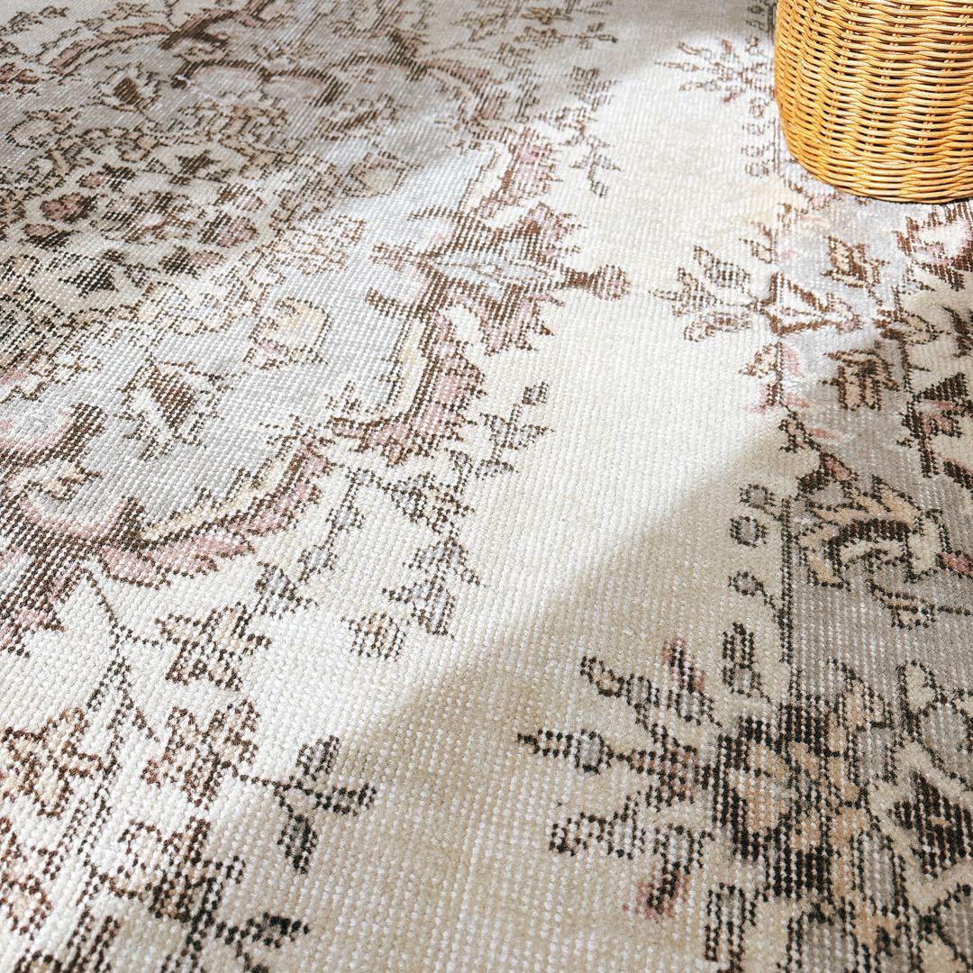 トルコ　ヴィンテージラグ　グレー　メダリオン