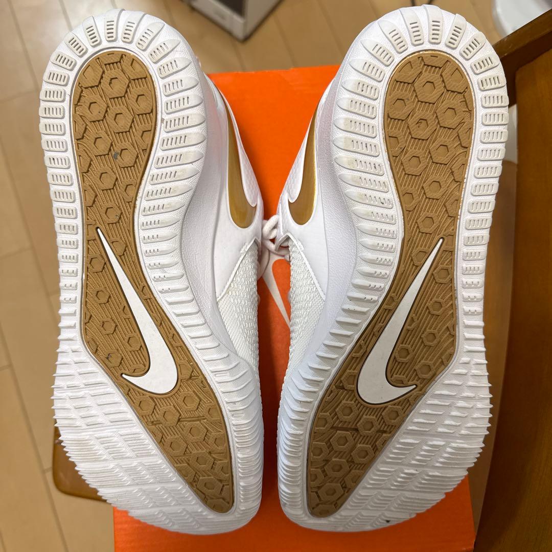 ナイキ　バレーボールシューズ　ハイパーエース2