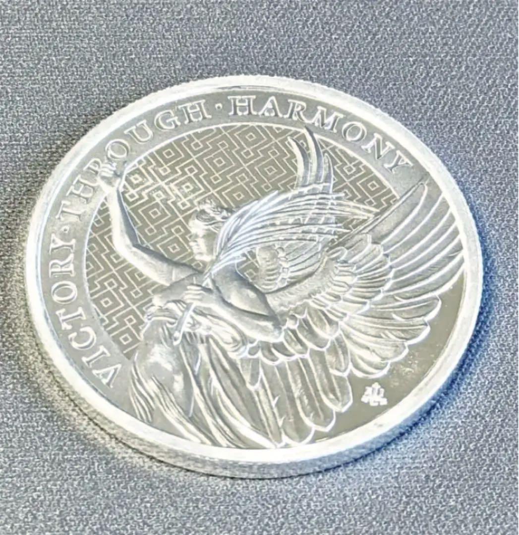 2021年 セントヘレナ 1オンス 銀貨 女王の美徳 勝利