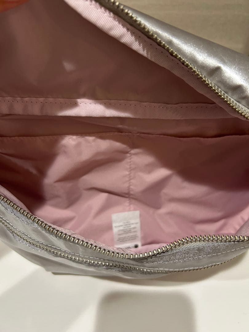 Amen シルバー ボディバッグ　レスポートサック