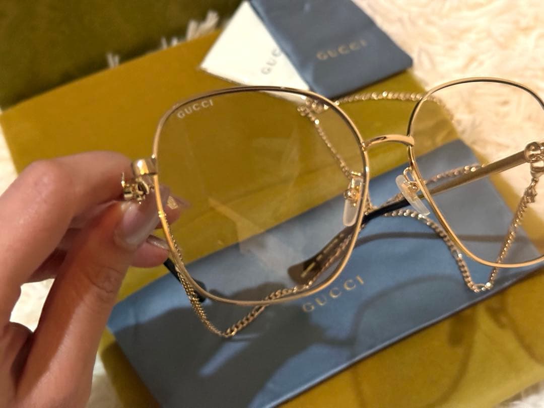 GUCCI チェーン付き サングラス