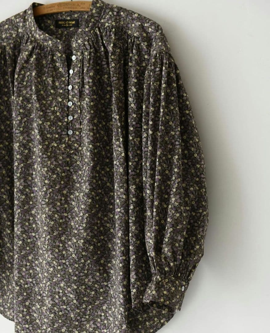 24SS 新品　HUG Ō WäR　LIBERTY　ギャザープルオーバーブラウス