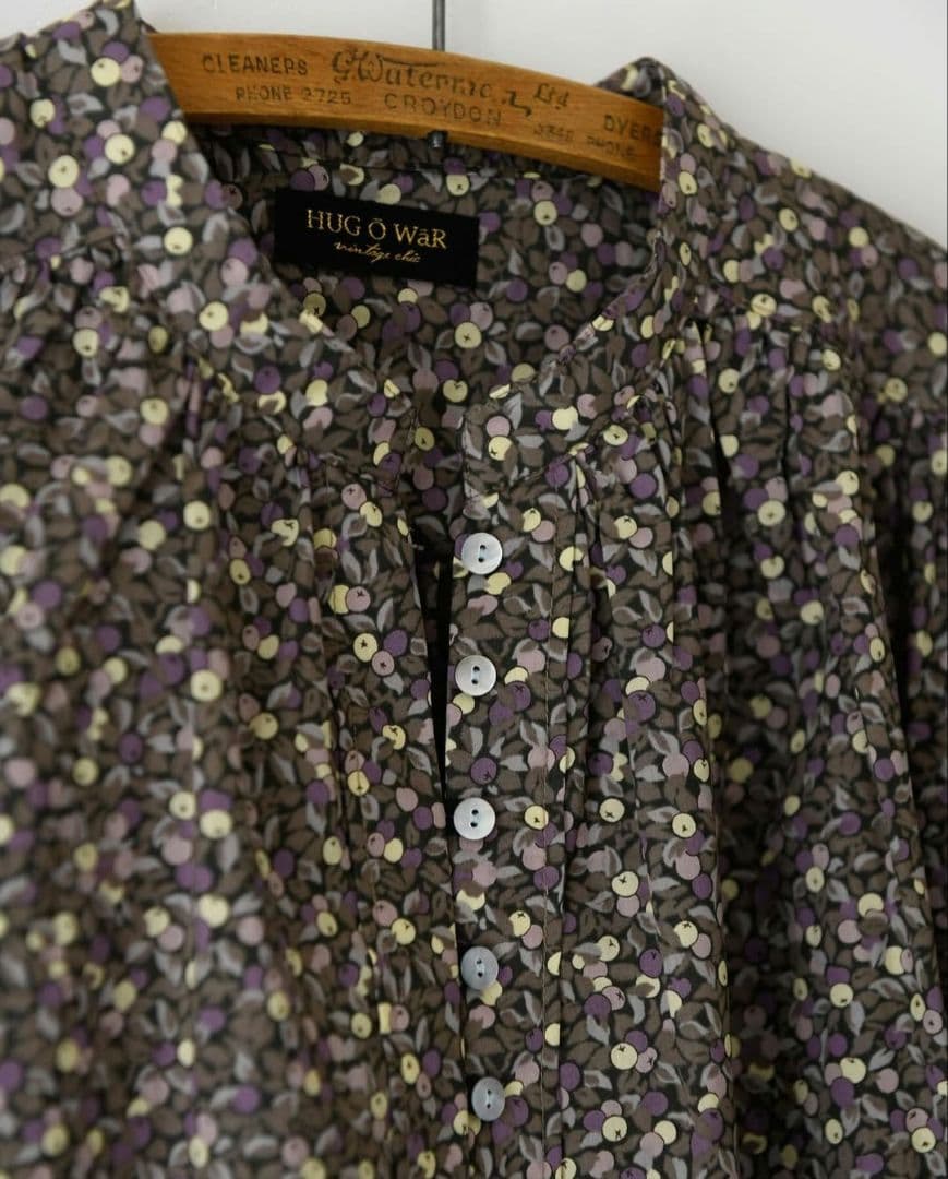 24SS 新品　HUG Ō WäR　LIBERTY　ギャザープルオーバーブラウス