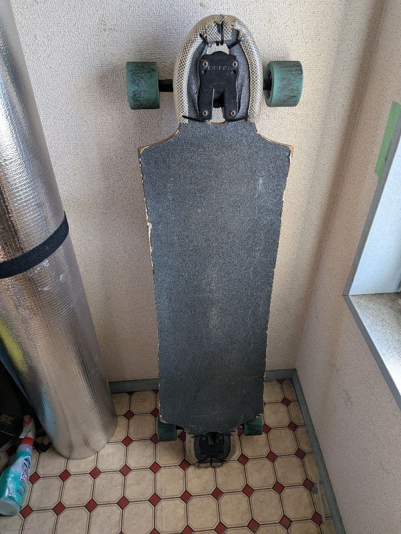 Landyachtz Switchblade　38 in ロングボード