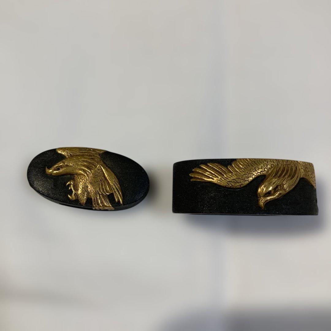 鷲の彫刻付き武具セット