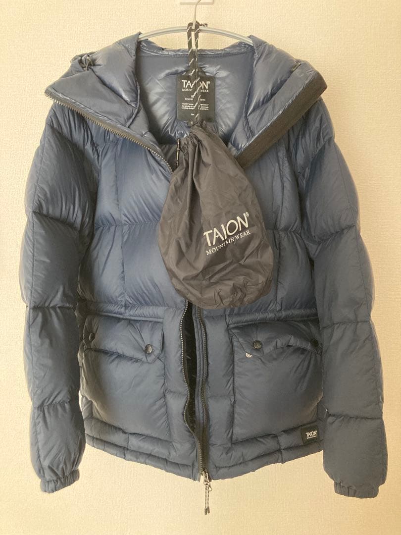 タイオン　パッカブルボリューム　ダウン　パーカー　Lサイズ 800FP